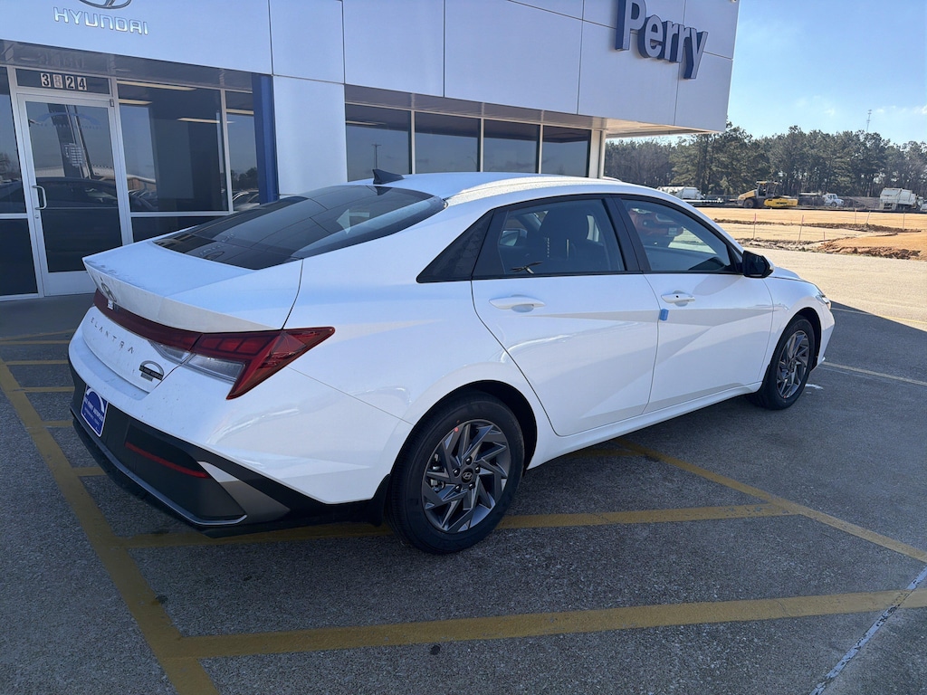 New 2026 Hyundai Elantra Hybrid Blue Sedan
