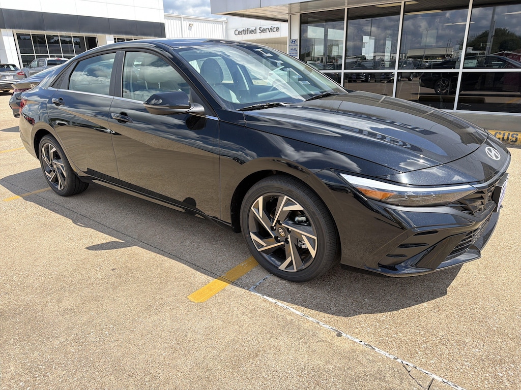 New 2026 Hyundai Elantra Limited Sedan