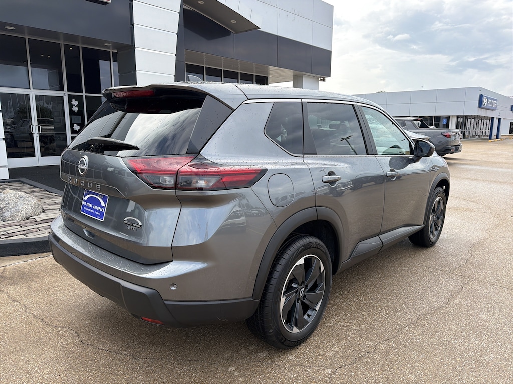Used 2025 Nissan Rogue SV SUV