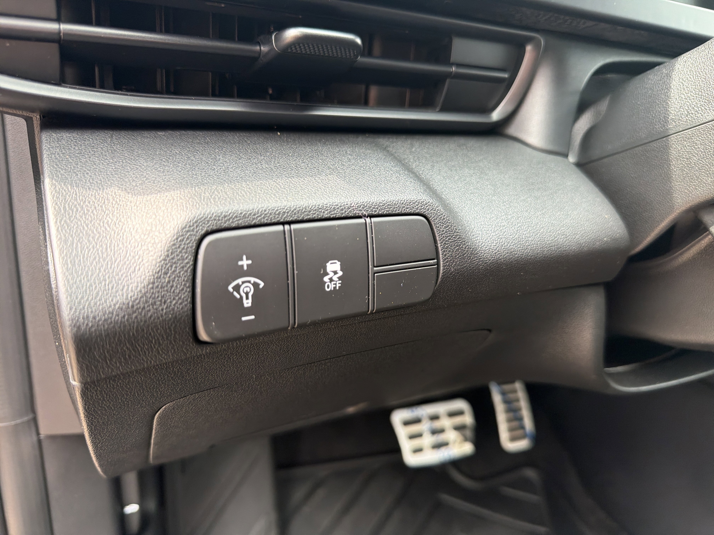 2025 Hyundai Elantra SEL - Photo 13