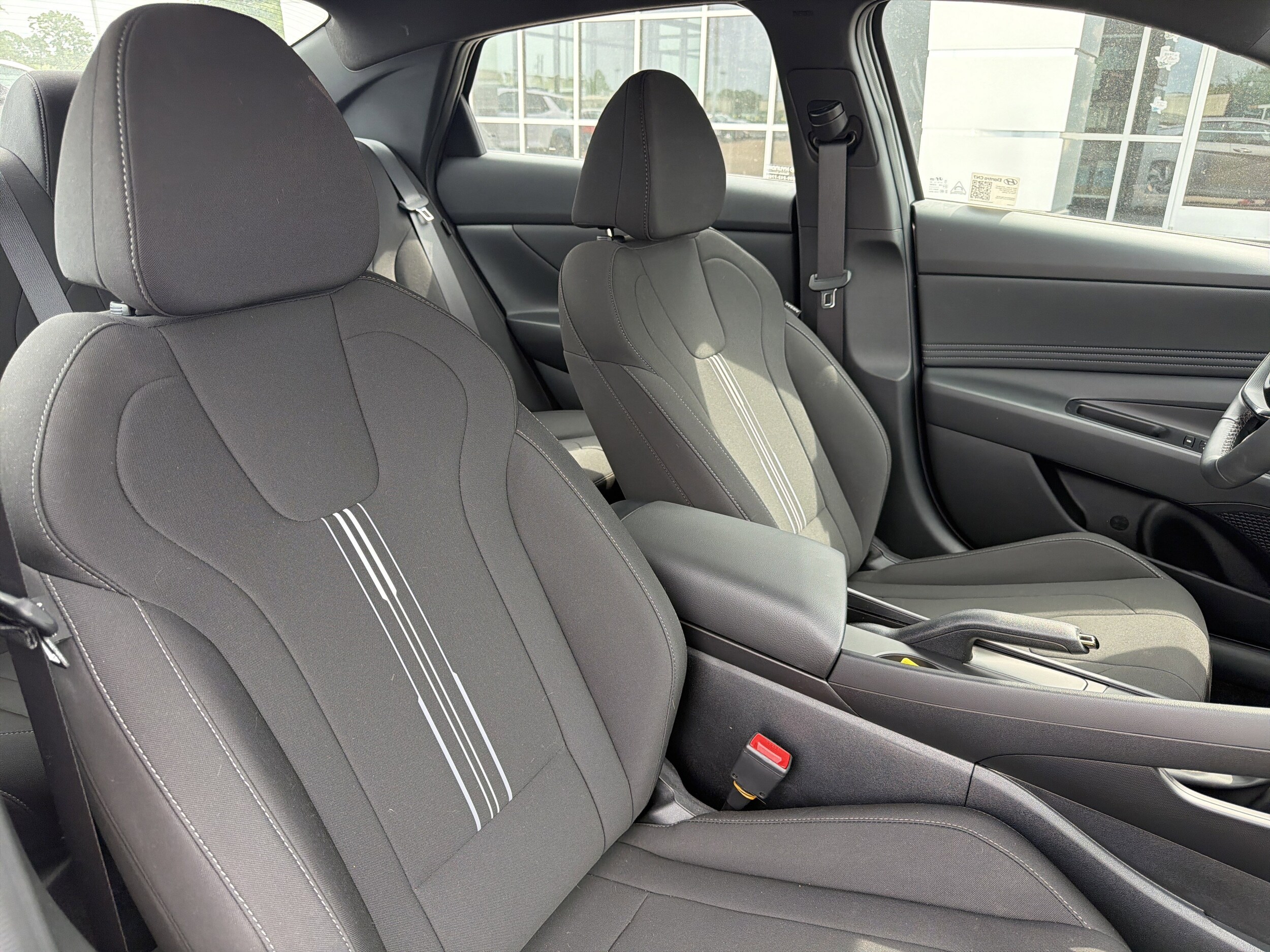 2025 Hyundai Elantra SEL - Photo 7