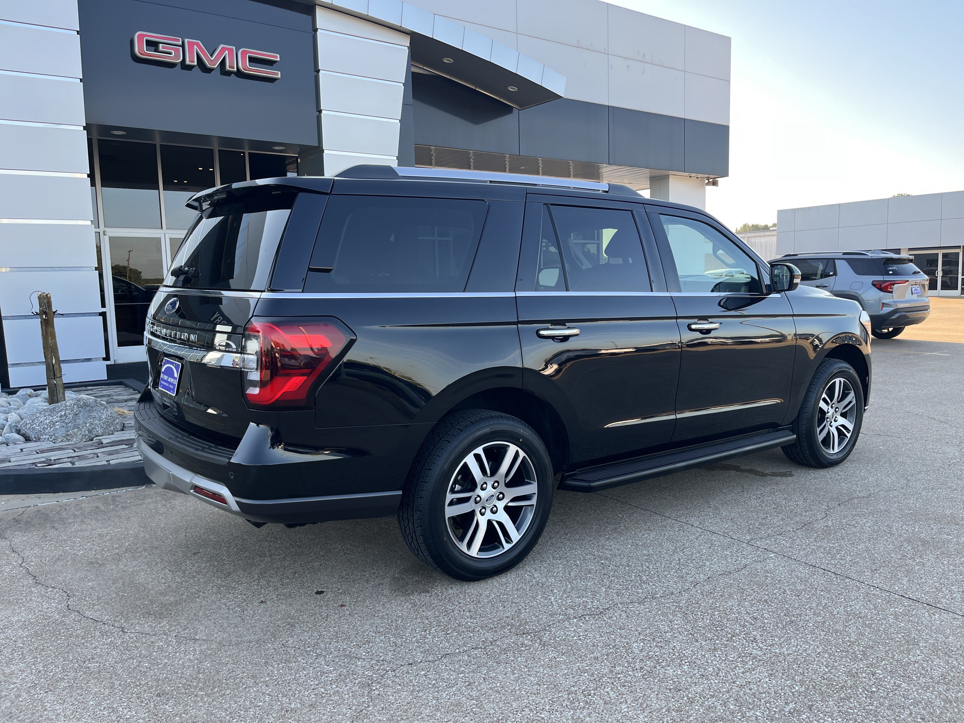 Used 2024 Ford Expedition Limited SUV