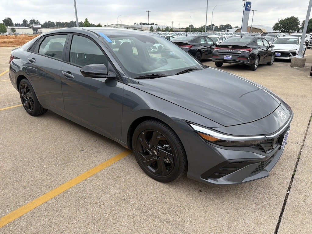 New 2026 Hyundai Elantra SEL Sport Sedan