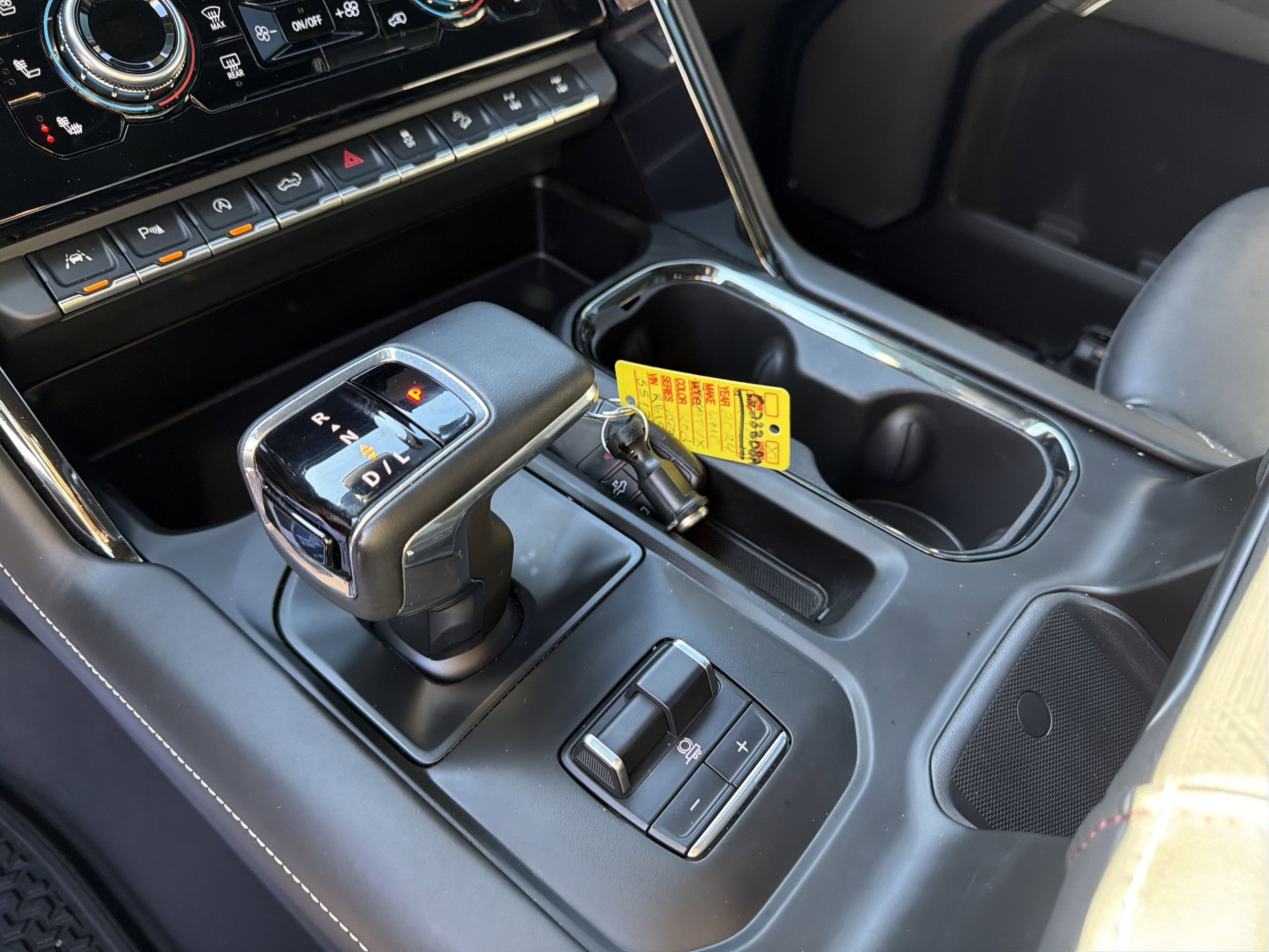 2024 GMC Sierra 1500 AT4X - Photo 17