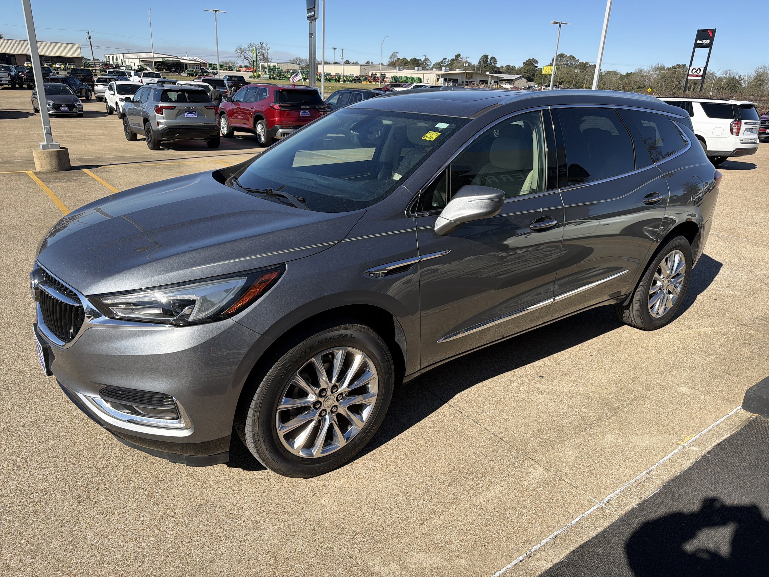 2020 Buick Enclave Essence's photo