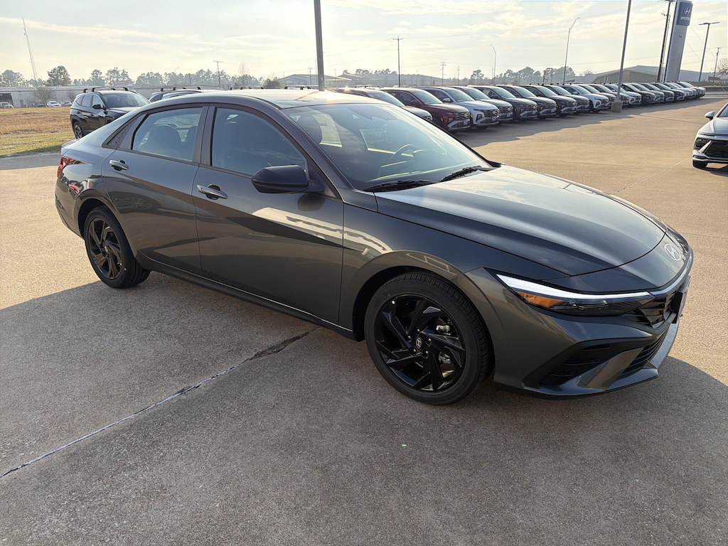 New 2026 Hyundai Elantra SEL Sport Sedan