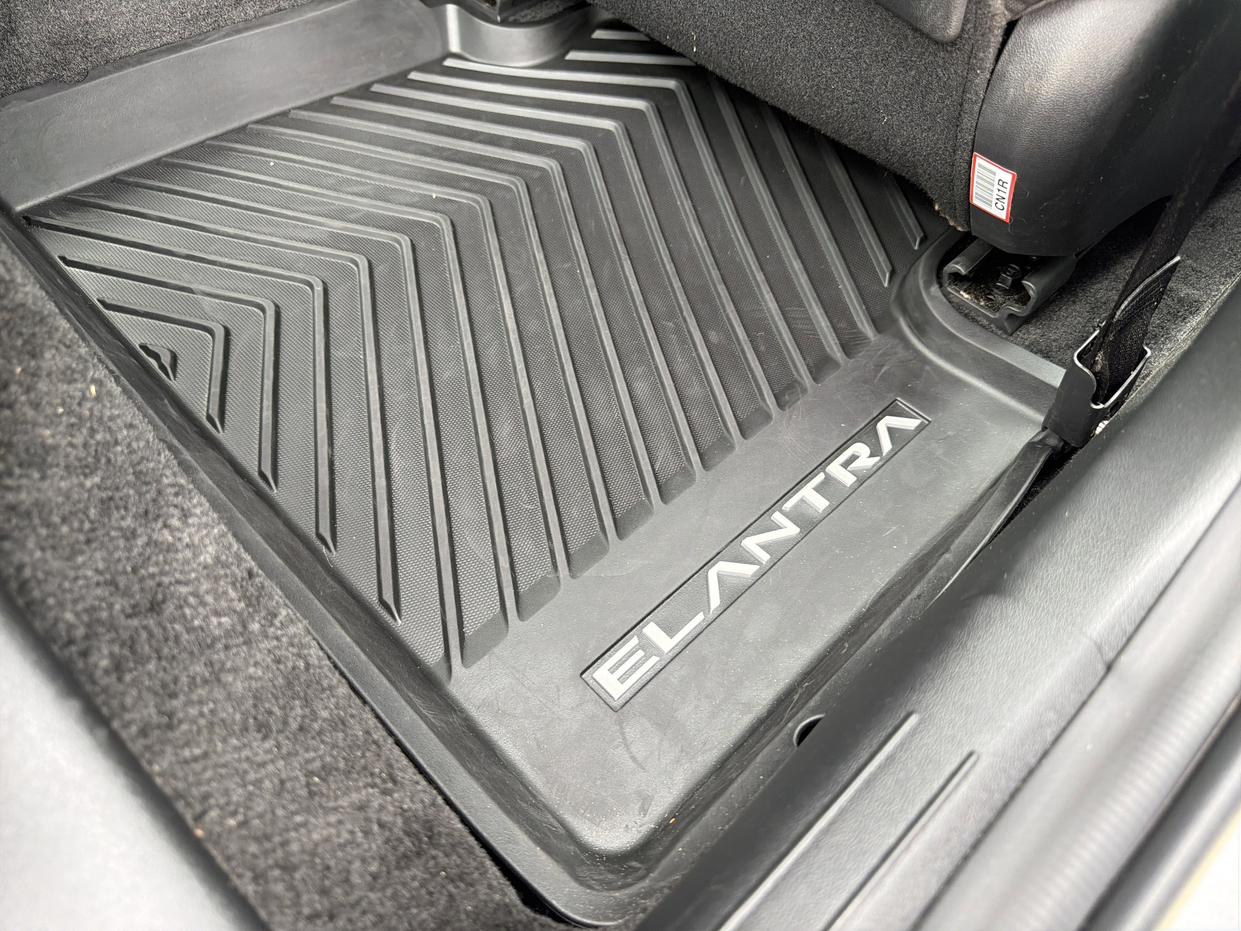 2025 Hyundai Elantra SEL - Photo 9