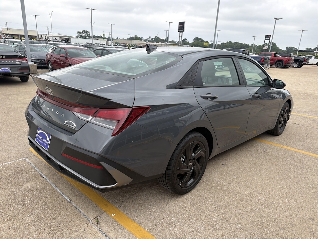 New 2026 Hyundai Elantra SEL Sport Sedan