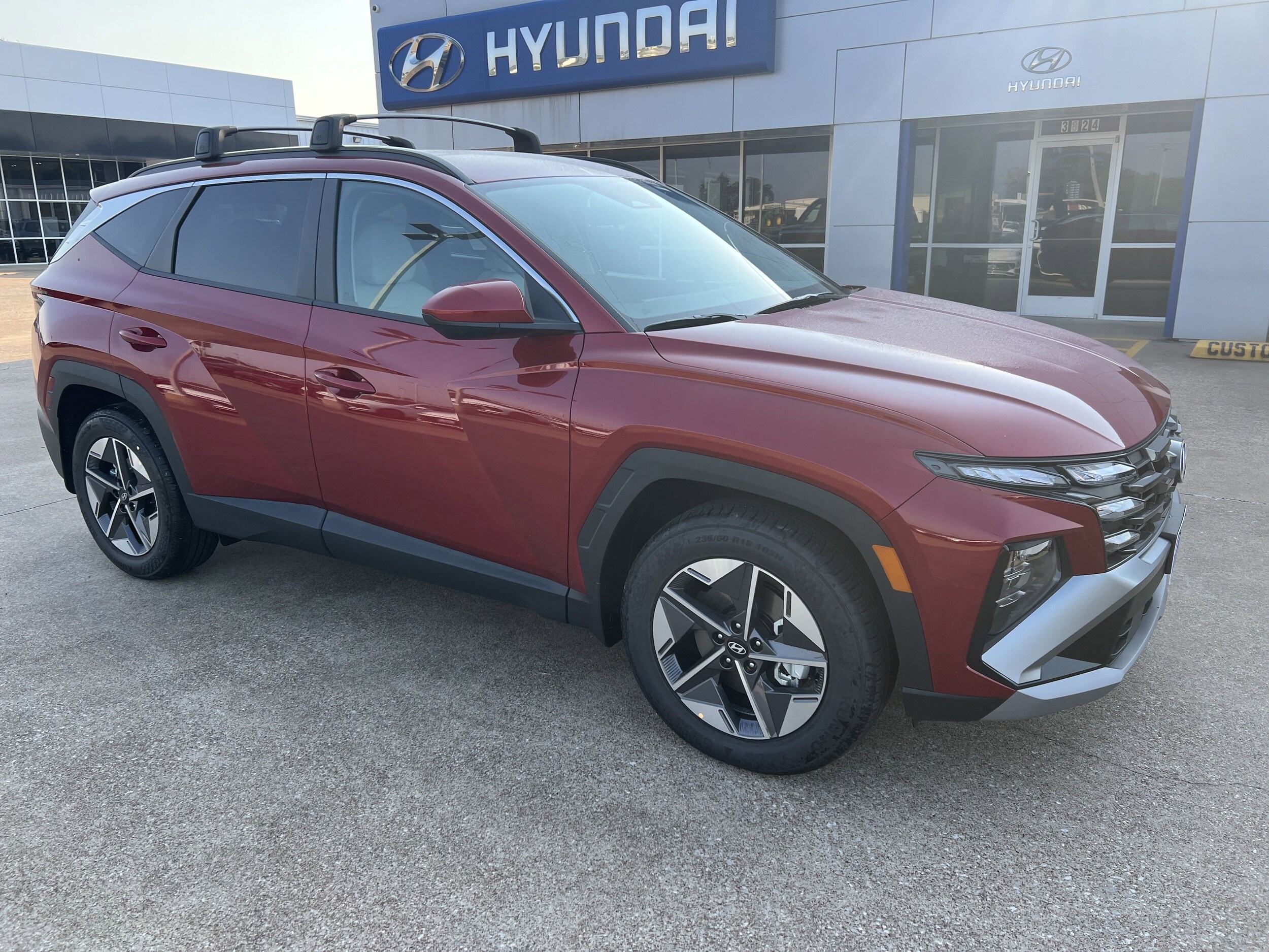 2025 Hyundai Tucson SEL photo 2