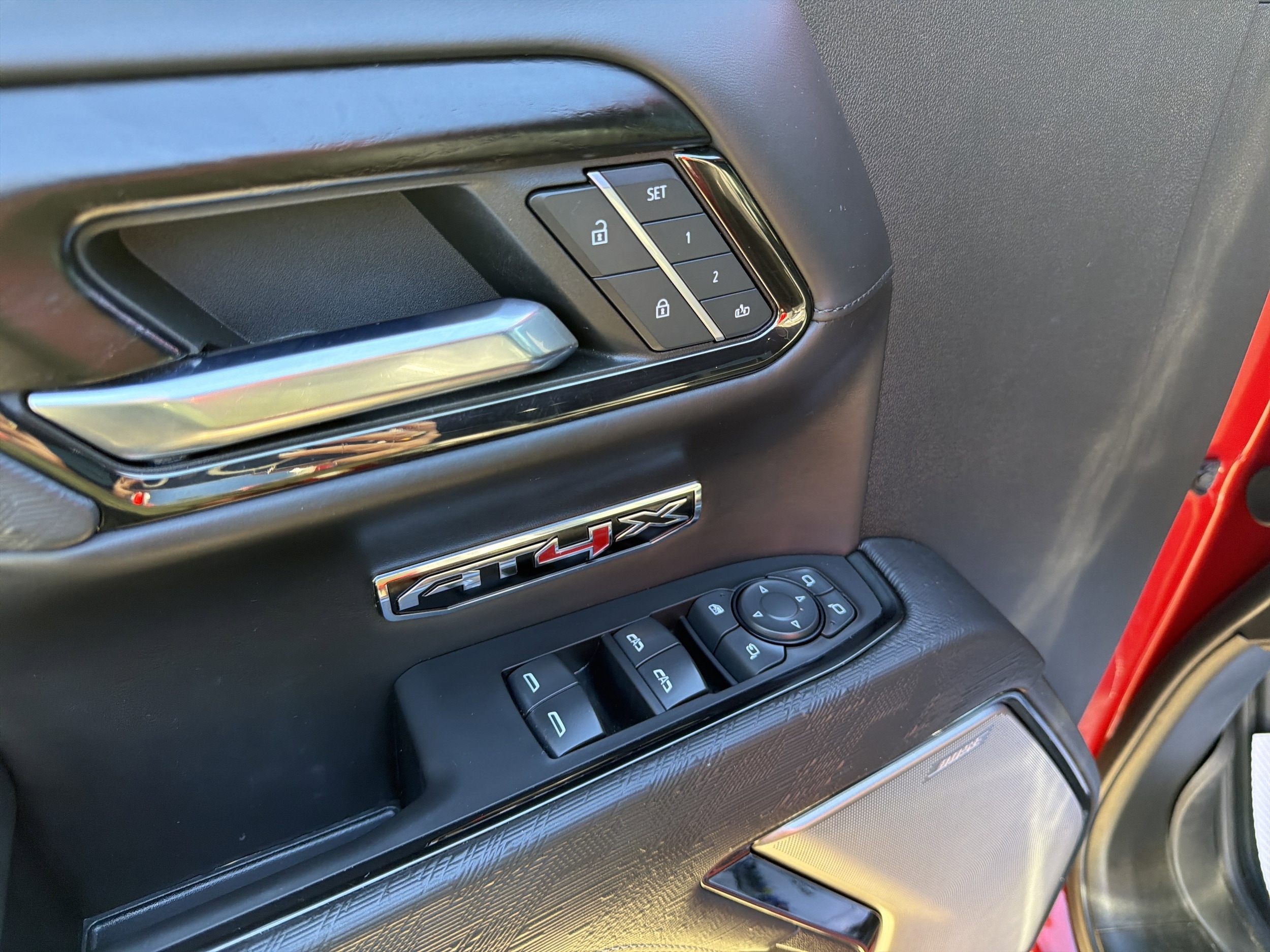 2024 GMC Sierra 1500 AT4X - Photo 12