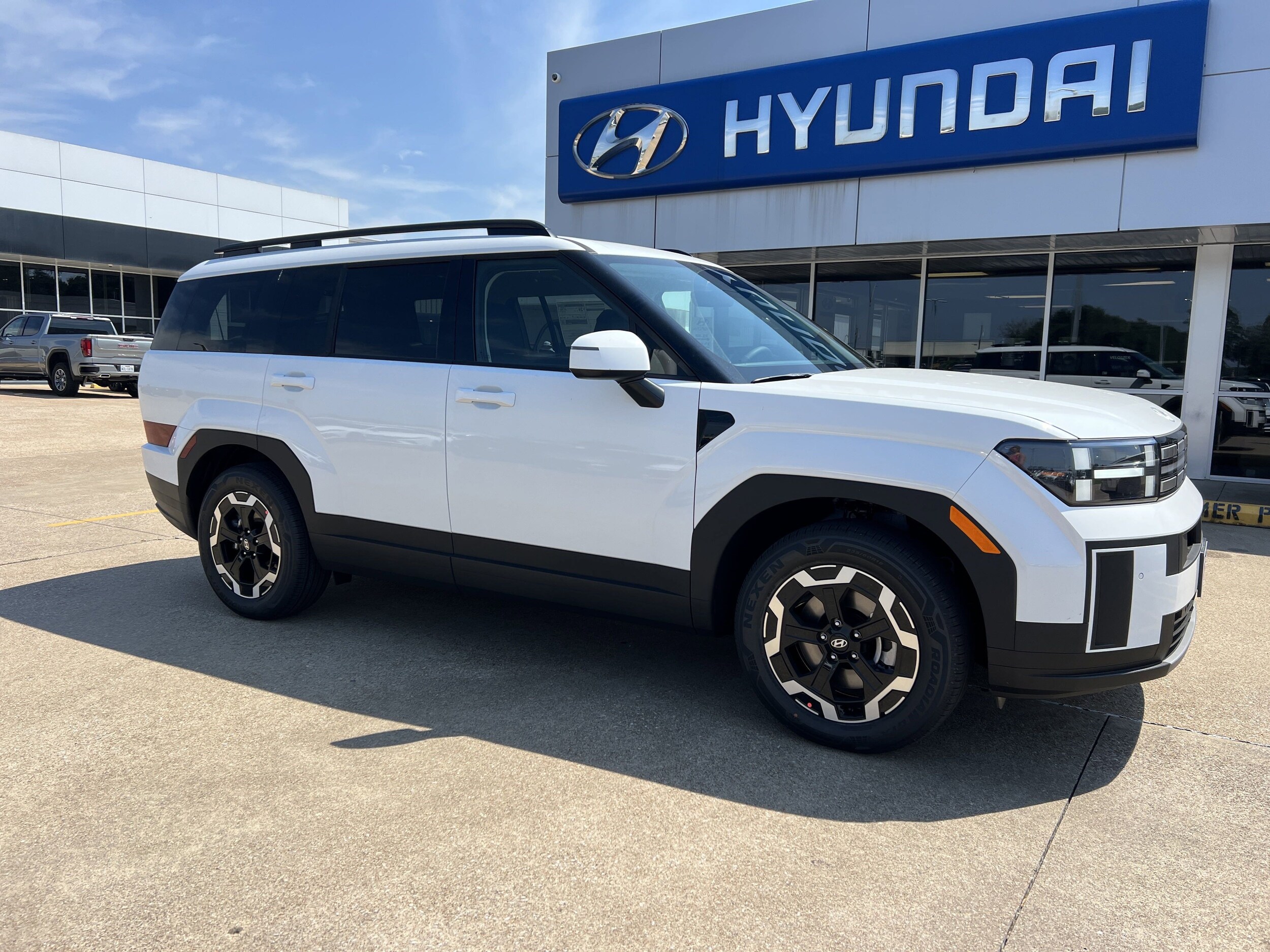 2026 Hyundai Santa Fe SEL photo 2