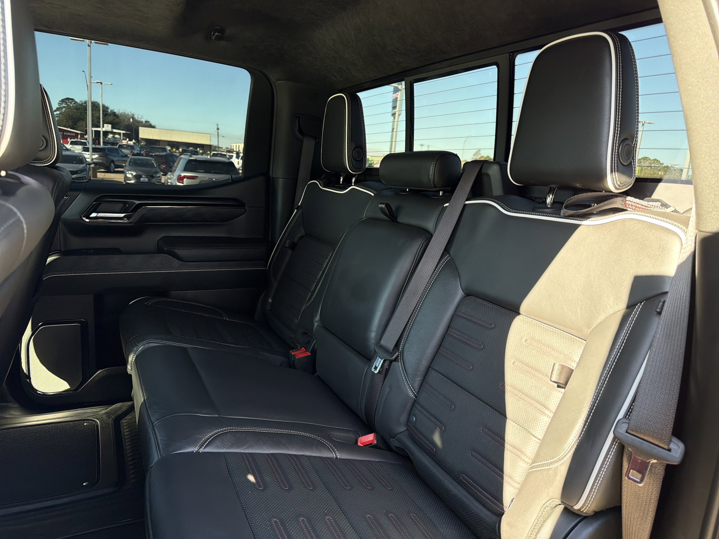 2024 GMC Sierra 1500 AT4X - Photo 6