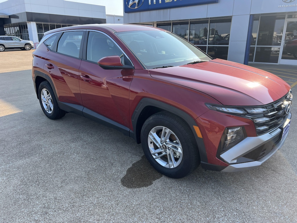 New 2025 Hyundai Tucson SE FWD SUV