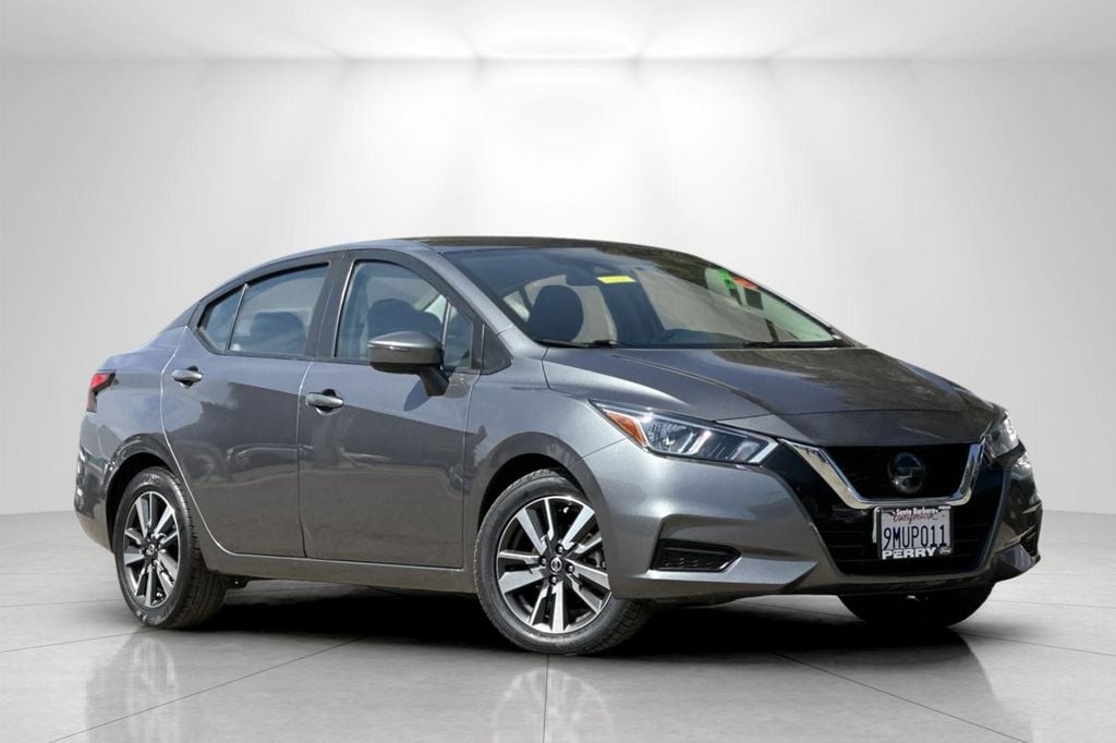 2021 Nissan Versa 1.6 SV CVT's photo