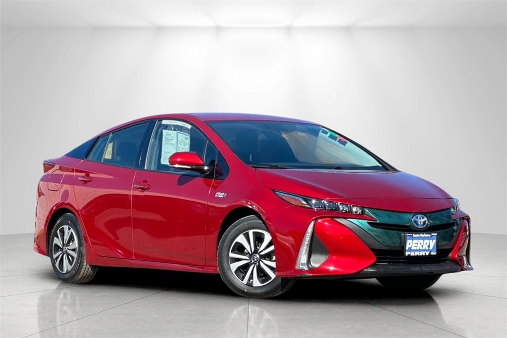 2017 Toyota Prius Prime Premium's photo
