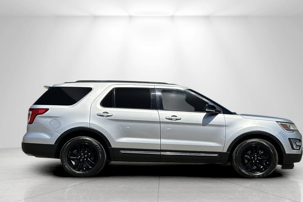 Used 2017 Ford Explorer XLT SUV