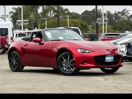 2025 Mazda MX-5 MIATA Grand Touring CONVERTIBLE