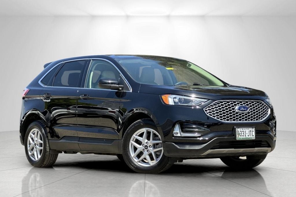 2024 Ford Edge SEL AWD's photo