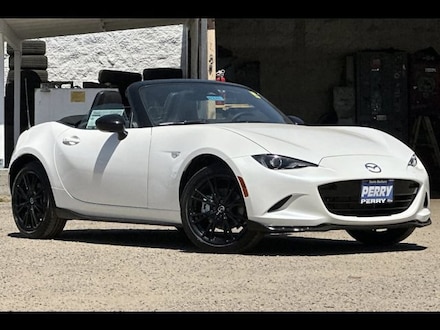 2026 Mazda MX-5 MIATA Club CONVERTIBLE