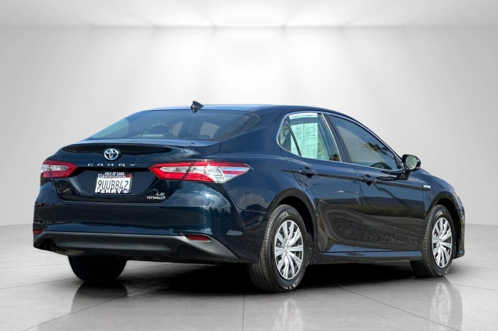 Used 2020 Toyota Camry Hybrid LE Sedan