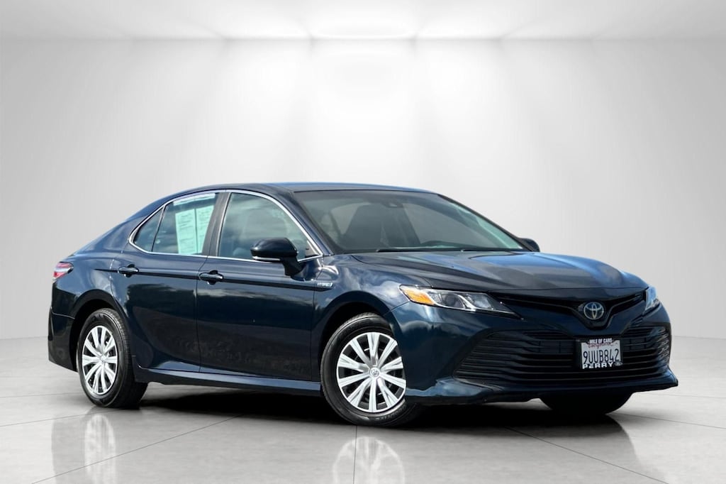 Used 2020 Toyota Camry Hybrid LE Sedan