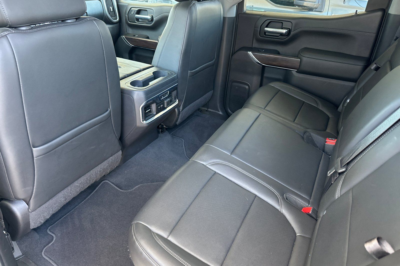 2020 GMC Sierra 1500 SLT - Photo 11