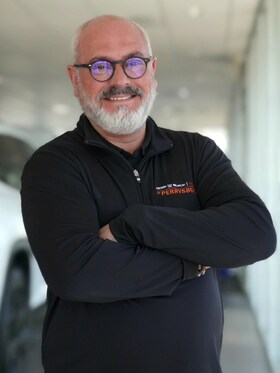 Staff member Neil Gardner from ID_607dec213ebd