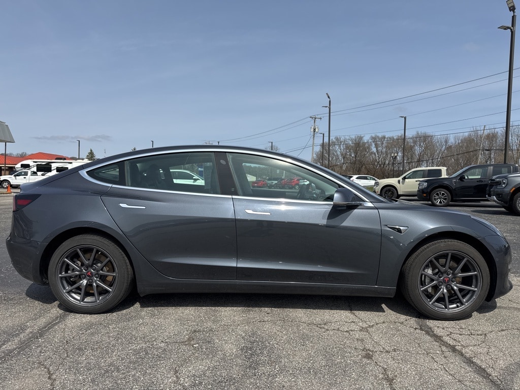 Used 2019 Tesla Model 3 Base with VIN 5YJ3E1EA1KF400515 for sale in Peru, IN