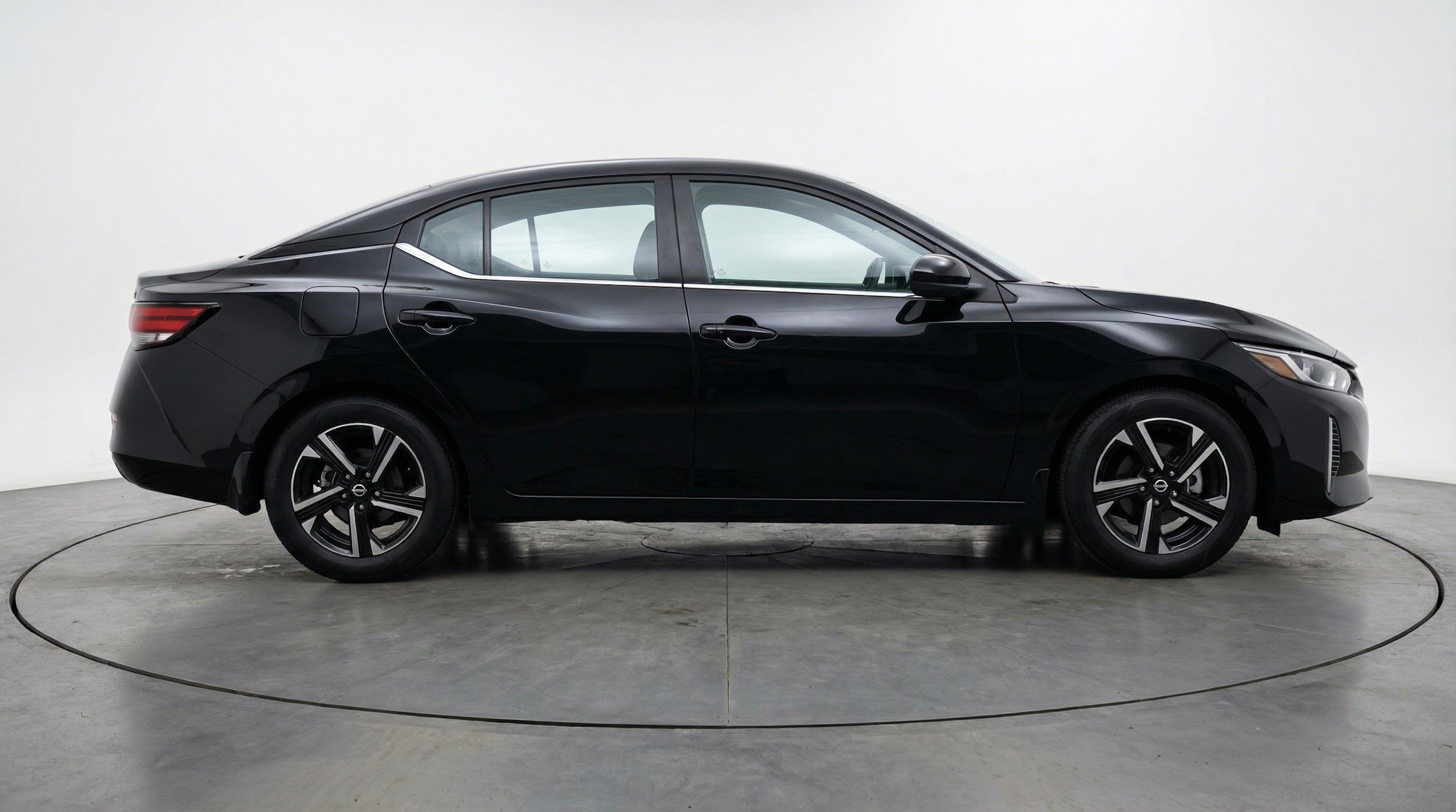 Thumbnail: 2025 Nissan Sentra - 11