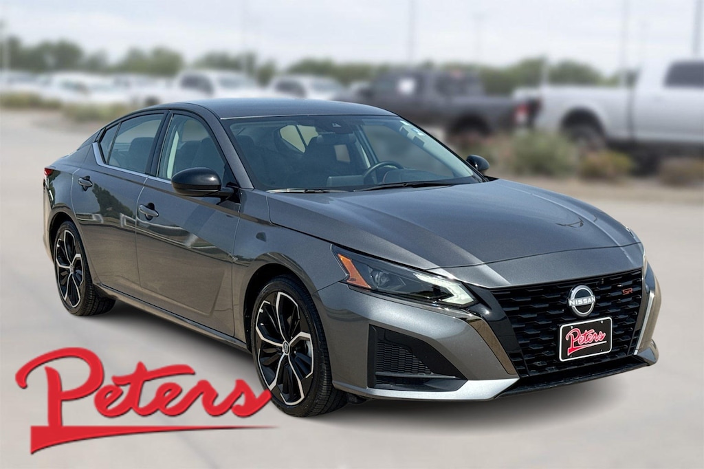 Used 2025 Nissan Altima SR SR FWD