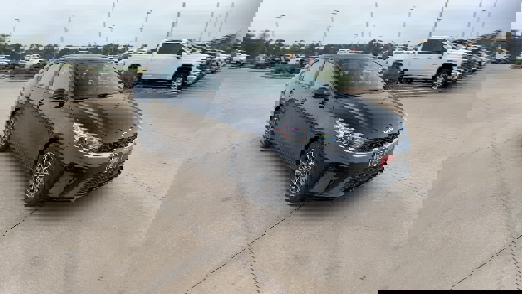 2023 Kia Forte LXS photo 2