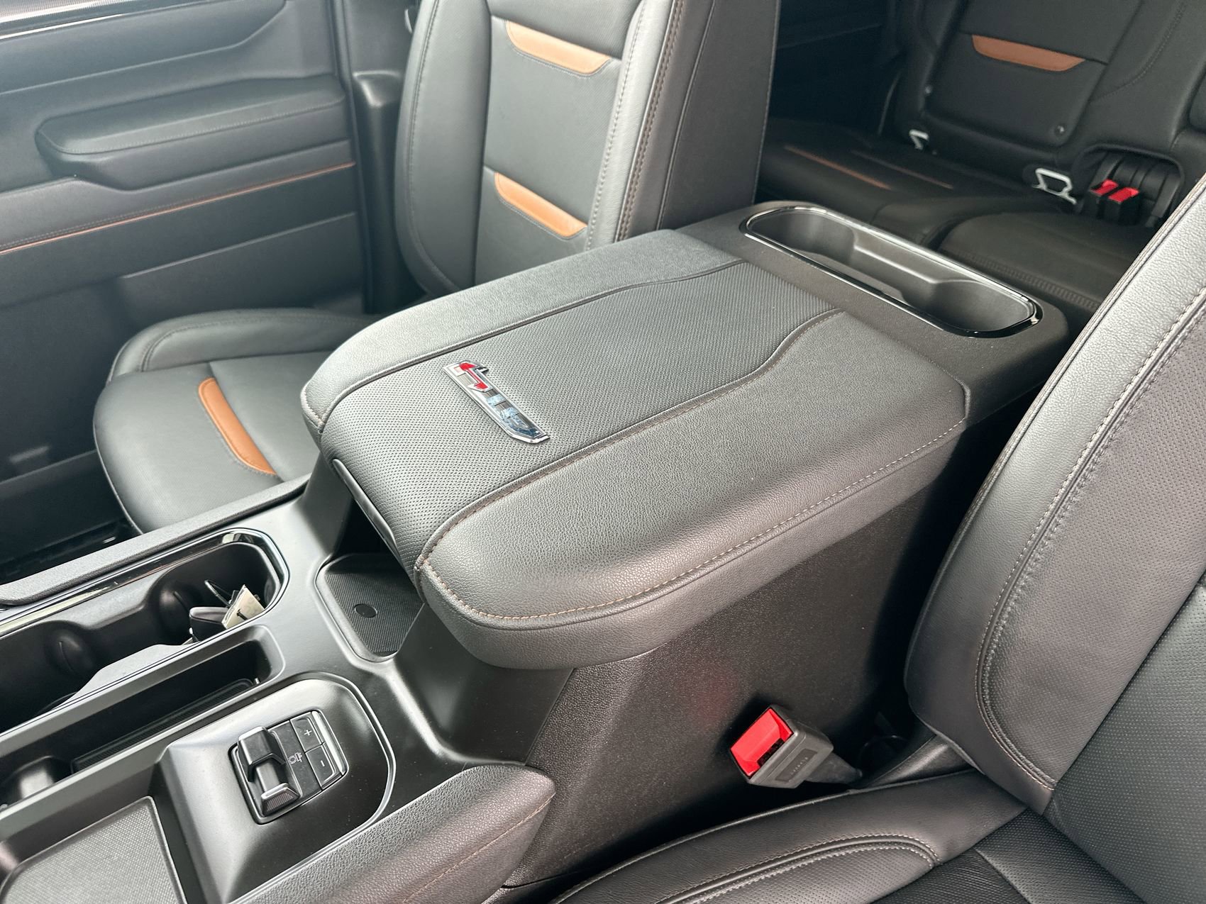 2024 GMC Sierra 2500HD AT4 - Photo 21