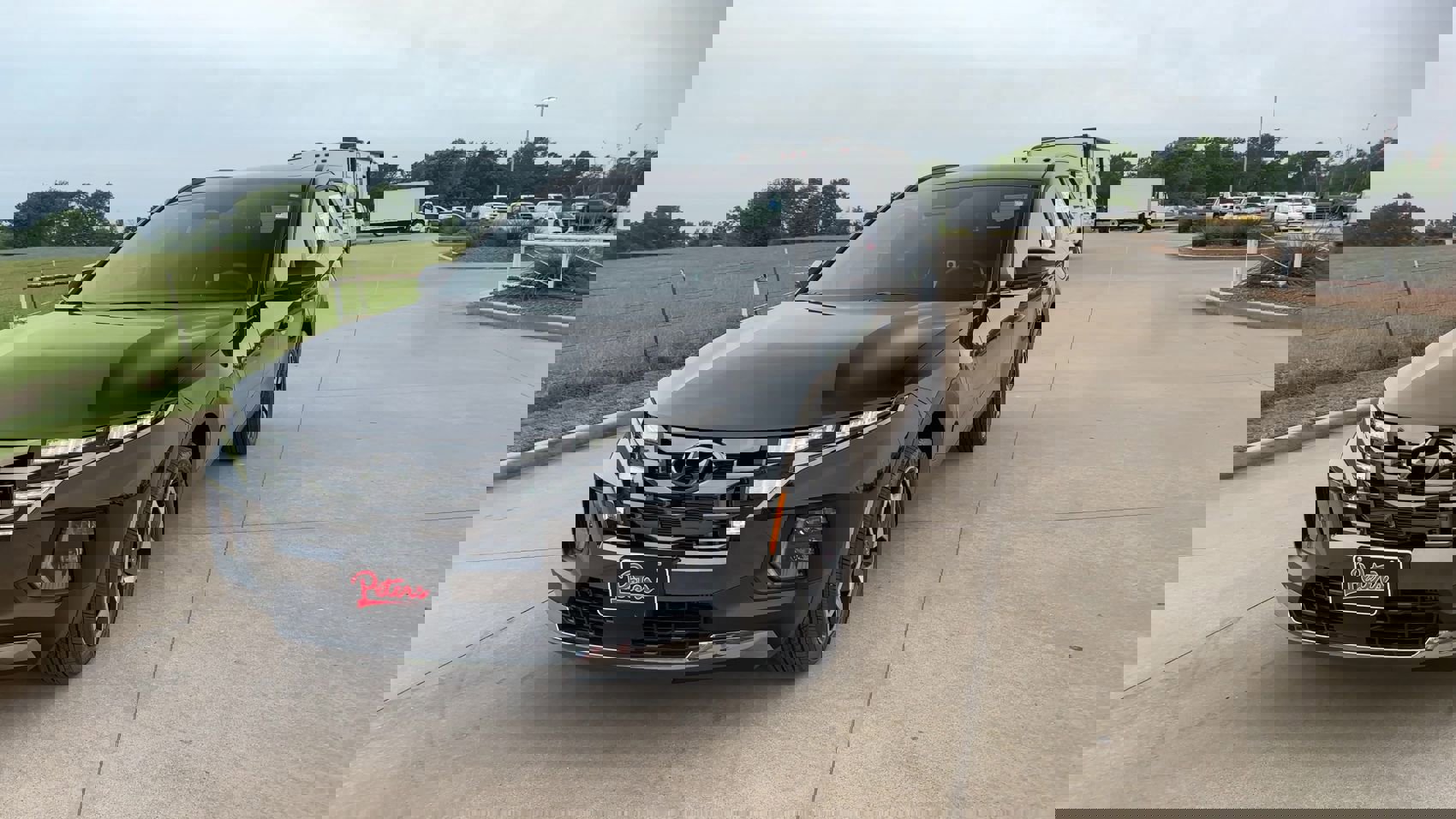 2024 Hyundai Santa Cruz Limited photo 3