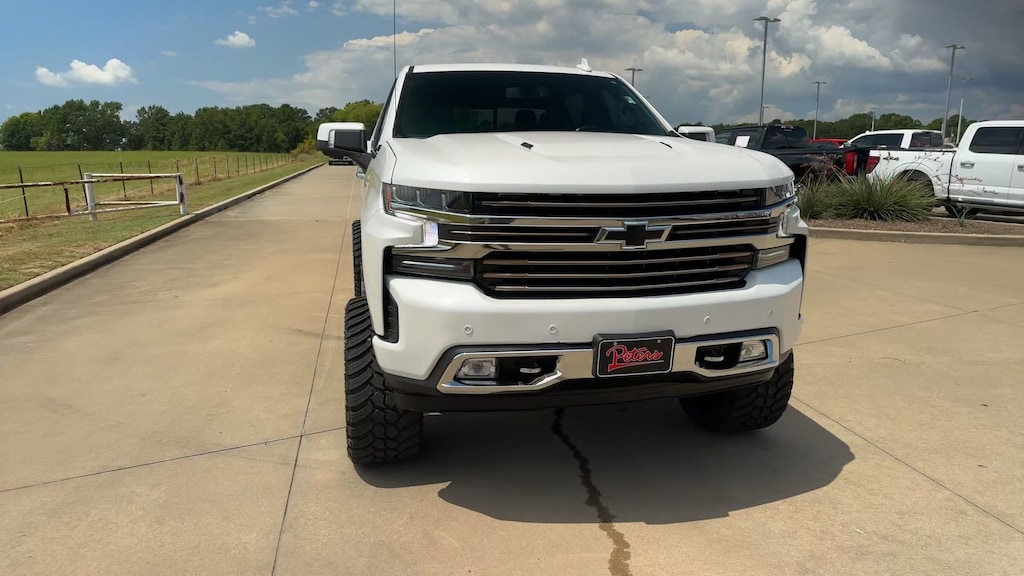 Used 2022 Chevrolet Silverado 1500 High Country 4WD Crew Cab 147 High Country
