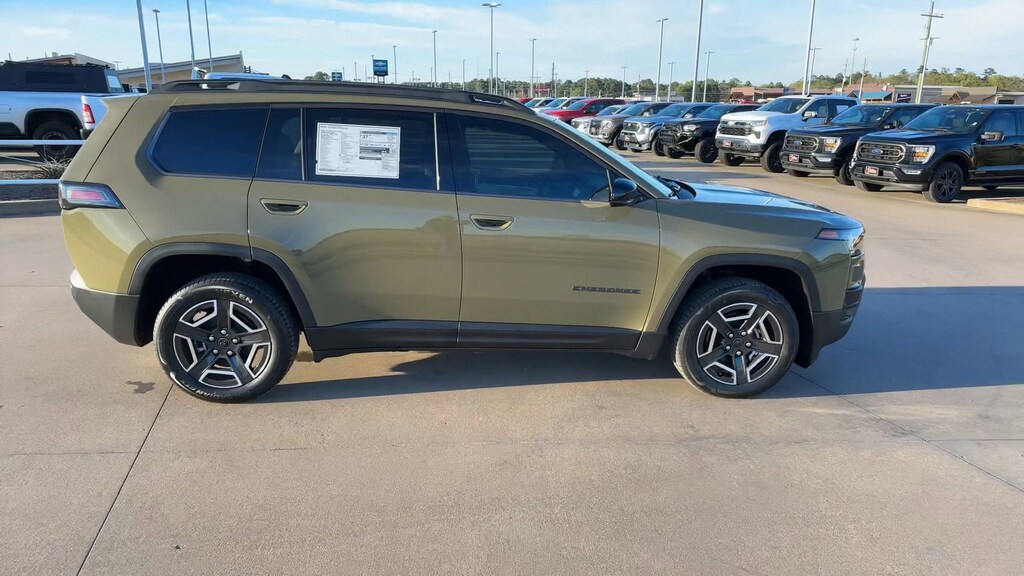New 2026 Jeep Cherokee Laredo/Limited Sport Utility