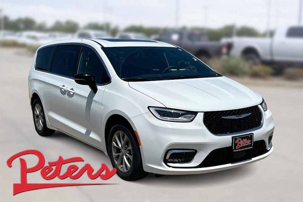 Used 2026 Chrysler Pacifica Limited Limited FWD