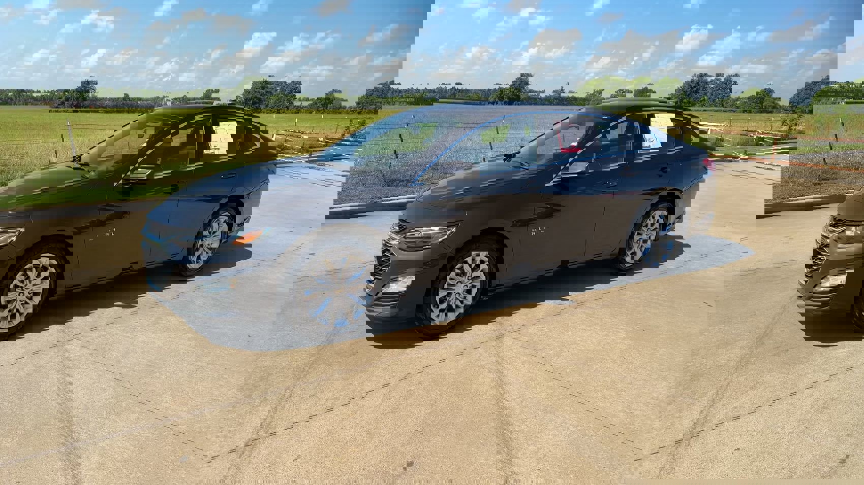 2023 Chevrolet Malibu 1LT photo 4