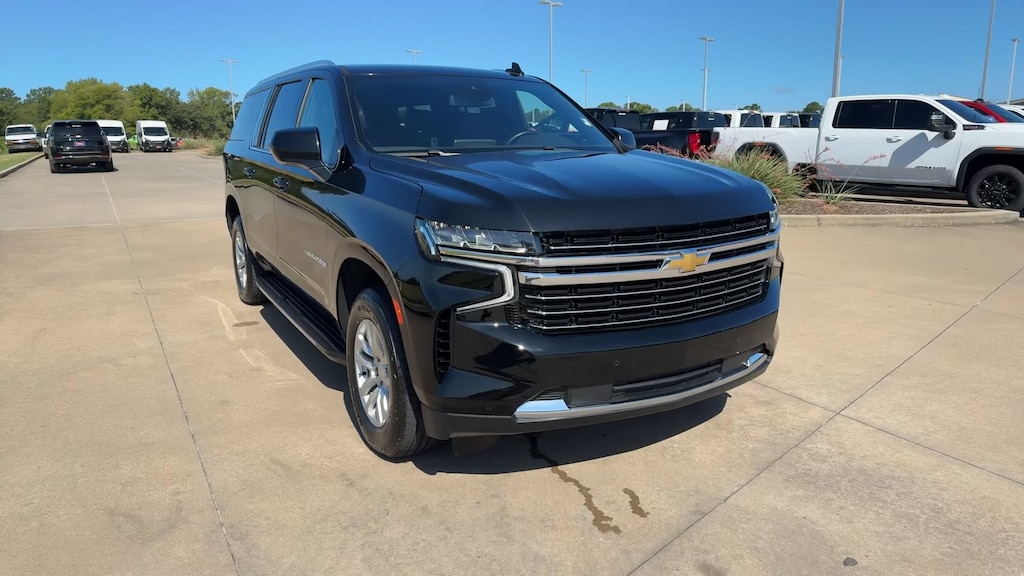 Used 2024 Chevrolet Suburban LT 4WD LT