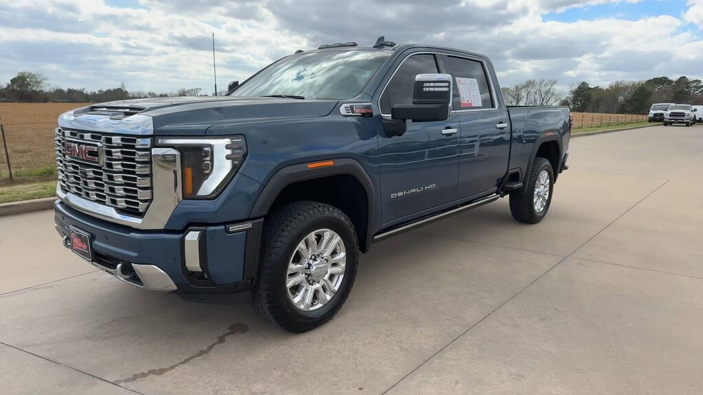 Used 2024 GMC Sierra 2500HD Denali 4WD Crew Cab 159 Denali