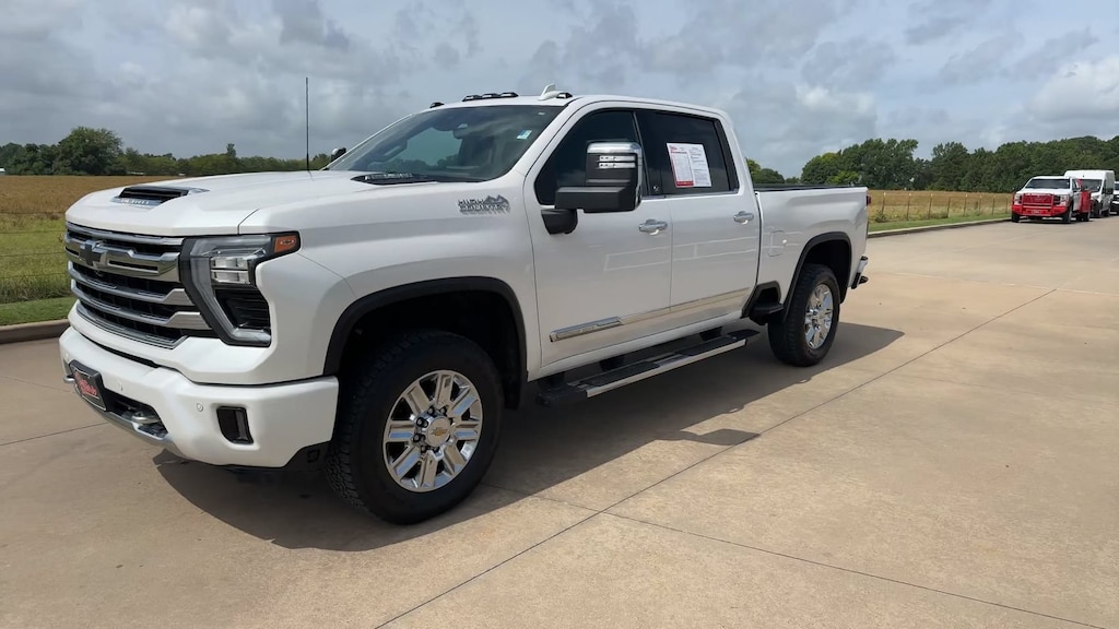 Used 2024 Chevrolet Silverado 2500HD High Country 4WD Crew Cab 159 High Country