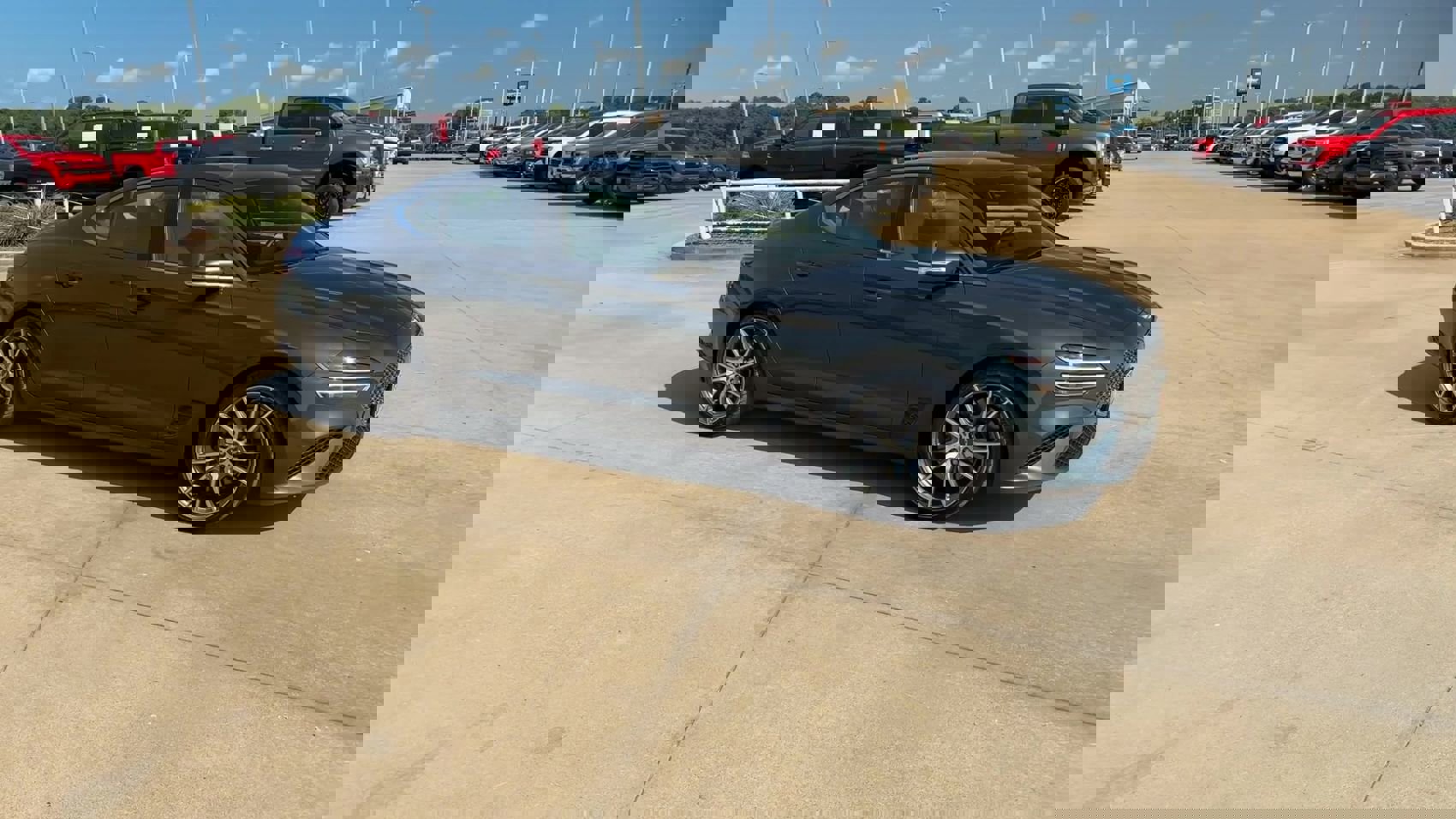 2022 Genesis G70 3.3T photo 2