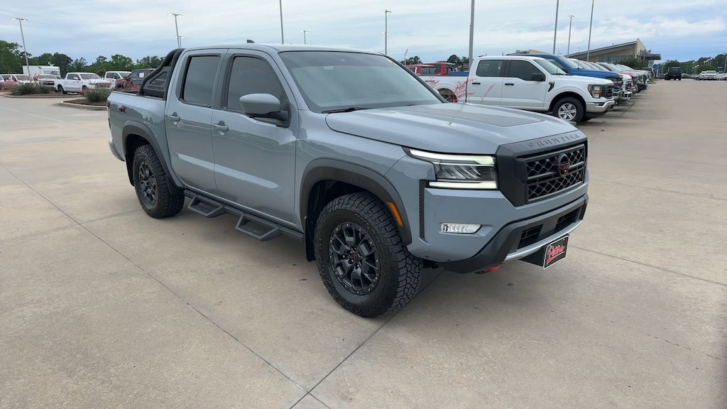 Used 2023 Nissan Frontier PRO-4X Crew Cab 4x4 PRO-4X Auto