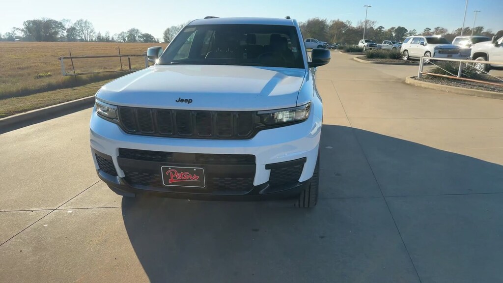 New 2025 Jeep Grand Cherokee L Laredo Sport Utility
