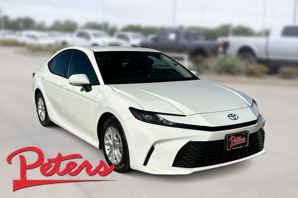 Used 2025 Toyota Camry SE LE