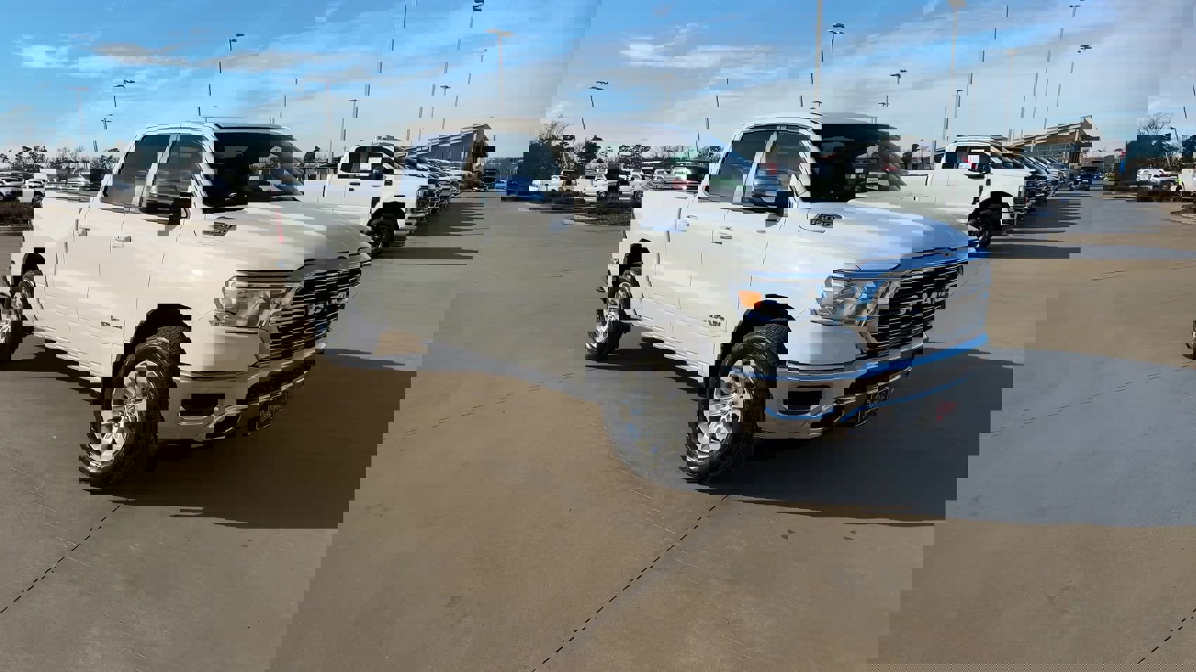 2024 Ram 1500 Laramie photo 2