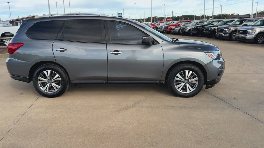 Used 2020 Nissan Pathfinder SL FWD SL