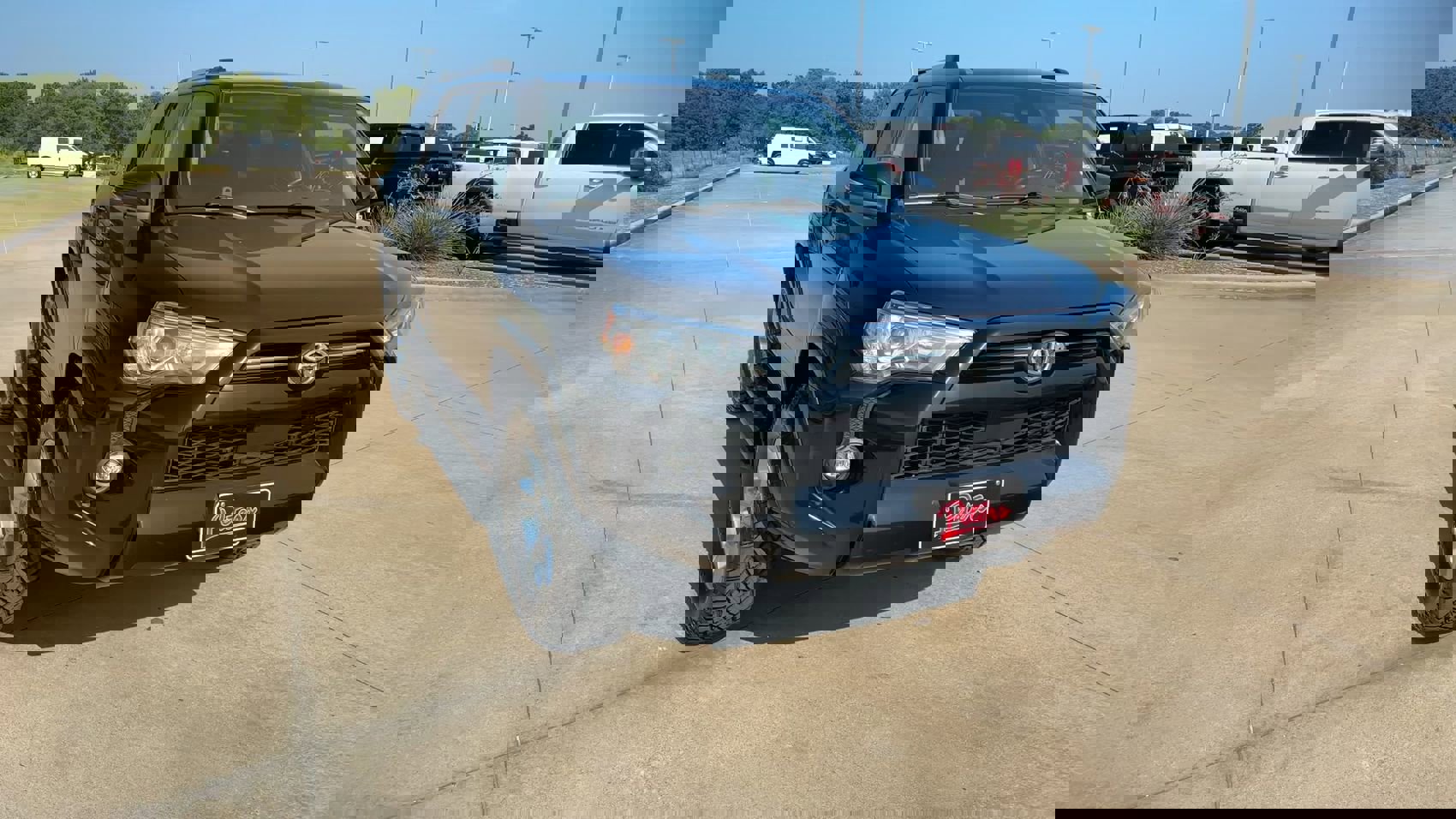 2022 Toyota 4Runner SR5 Premium 4WD photo 2