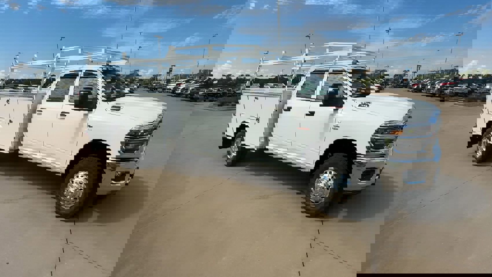2025 Ram 3500 Tradesman Big Horn photo 3