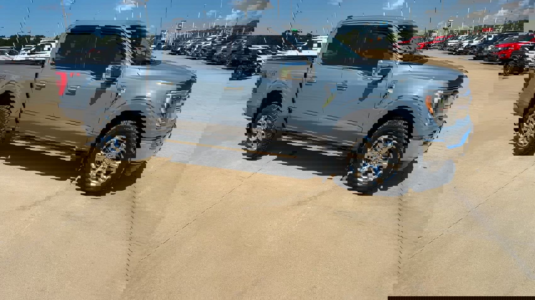 2023 Ford F-150 Lariat photo 3