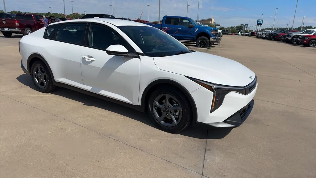 Used 2025 Kia K4 LXS LXS FWD